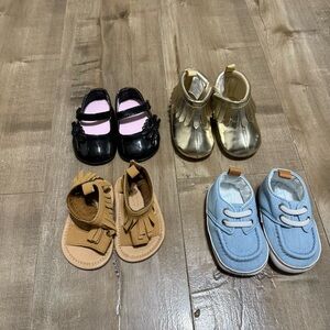 4 Pairs 0-3 Month Baby Shoes Infant Size 1 Gymboree Carters Old Navy Trimfoot